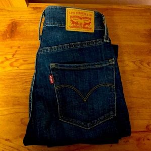 Levi’s women’s dark was jeans